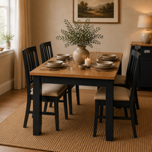 Gloucester Railings Medium Extending Dining Table (1.4 m-1.8 m)