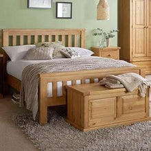 Wellington Pine High End 5ft Kingsize Bed